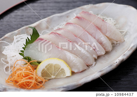 ヒラマサの刺身 10984437