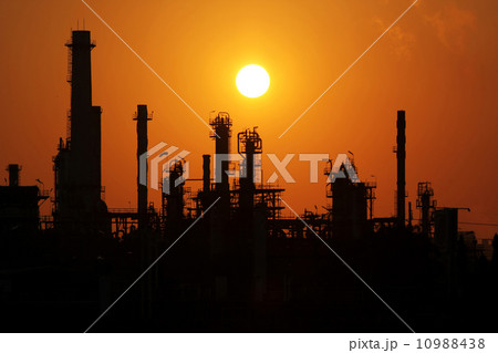 Oil refinery at sunrise Oil refinery at sunrise 10988438