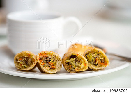 hot coffee and Thai Spring Roll 10988705