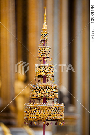 elegance architecture of Emerald buddha temple elegance architecture of Emerald buddha temple 10989194