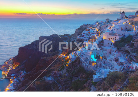 Oia village at night, Santorini 10990106