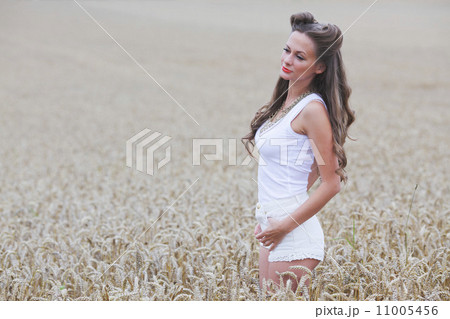 woman on wheat field 11005456