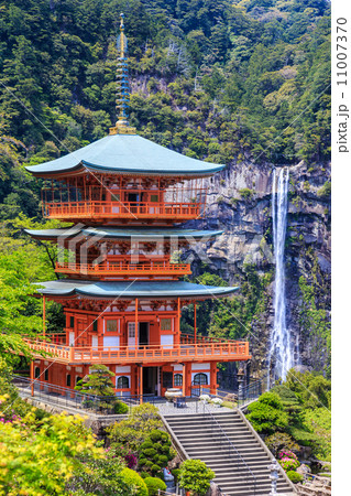 那智の滝 11007370