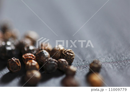 Black peppercorns Black peppercorns 11009779