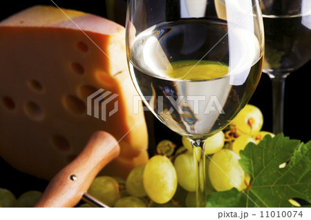 white wine and cheese on black 11010074