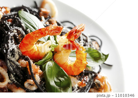 Black spaghetti with seafood 11010346