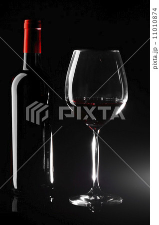 Red Wine Glass silhouette Black Background 11010874