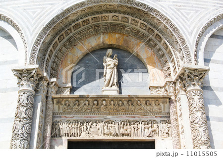 洗礼堂（イタリア・ピサ） 11015505