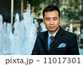 Confident businessman 11017301