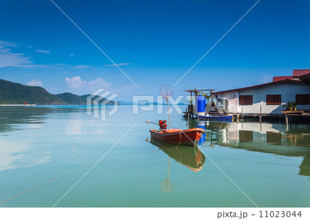Orang boat on sea in thailand 11023044