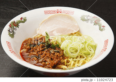 汁なし担々麺 11024723