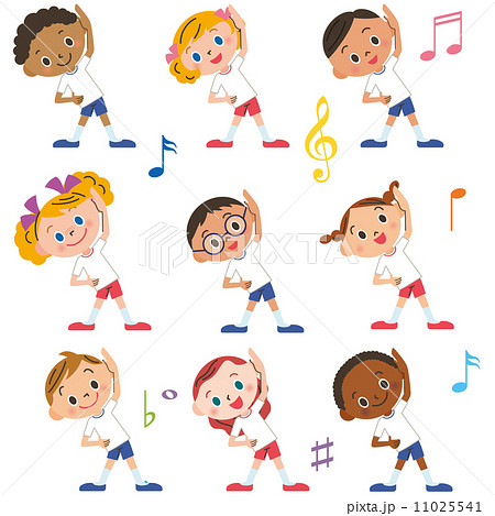 子供達が準備運動をする 11025541