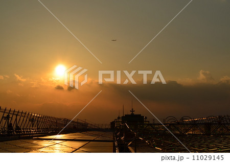 中部国際空港　セントレア　デッキ 11029145