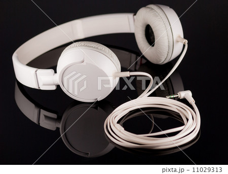 White headphones White headphones 11029313