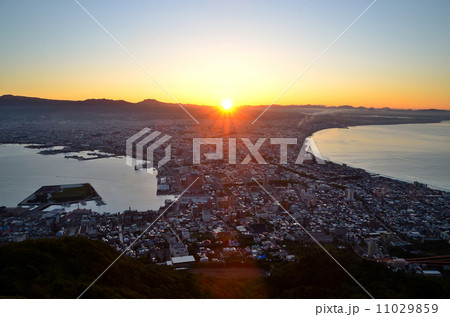 6月の朝 6月の朝 11029859