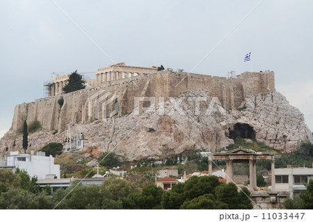 アテネのアクロポリスの丘のパルテノン神殿 11033447