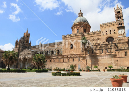 Cathedral of Palermo in Sicily, Italy  11033818