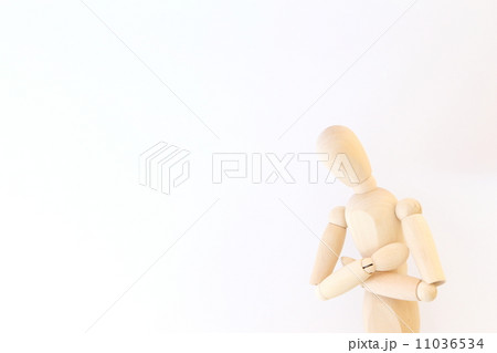 木人形（悩むポーズ） 11036534