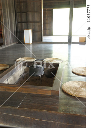 いろり いろり 11037773