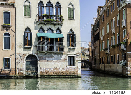 Ancient buildings in Venice 11041684