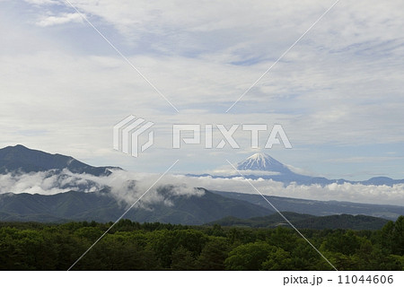 茅ヶ岳～御坂山塊～富士山 11044606