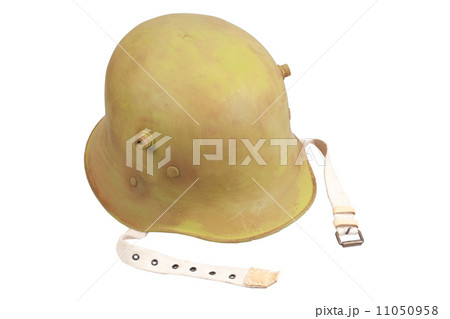 World War One German Stahlhelm military helmet World War One German Stahlhelm military helmet 11050958