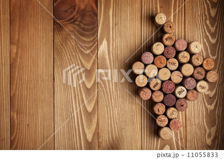 Grape shaped wine corks 11055833