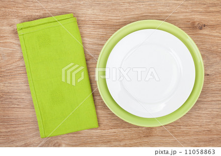 Empty green plates Empty green plates 11058863