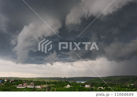 Let the storm begins 11068689