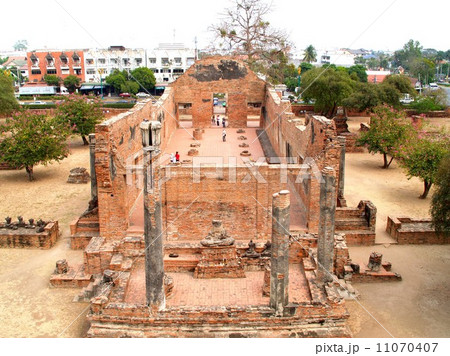 buddha temple in Ayutthaya, Thailand 11070407