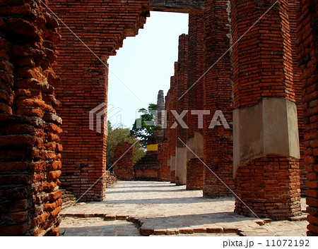 buddha temple in Ayutthaya, Thailand buddha temple in Ayutthaya, Thailand 11072192