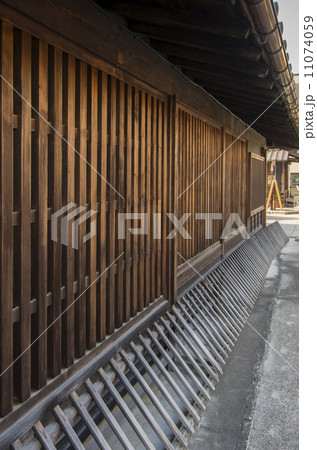 美濃町の木格子と犬やらい 美濃町の木格子と犬やらい 11074059