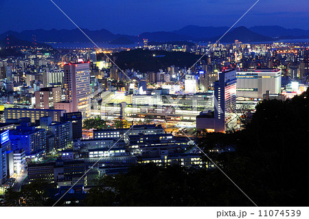 二葉山緑地から見た広島駅付近の夜景 11074539