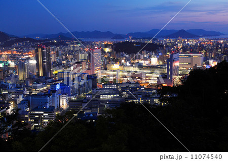二葉山緑地から見た広島駅付近の夜景 11074540