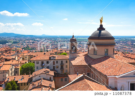 View of Bergamo, Italy 11087378