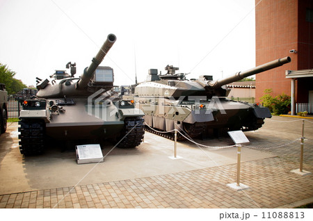 74式戦車 & 10式戦車 陸上自衛隊広報センター ( りっくんランド ) 74式戦車 & 10式戦車 陸上自衛隊広報センター ( りっくんランド ) 11088813