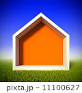 Ñoncept of ecology house at green grass field. 11100627