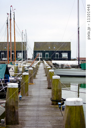 wood pier wood pier 11101448