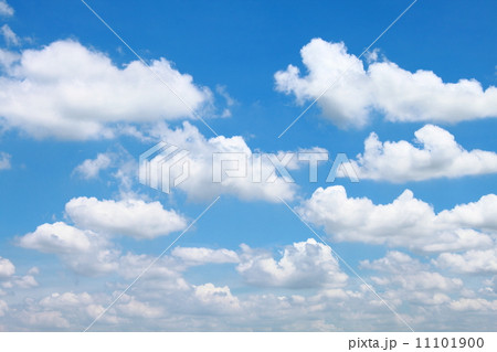 Cloud spread on the Sky 11101900