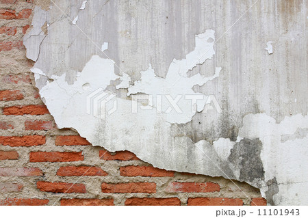crack of brick wall crack of brick wall 11101943