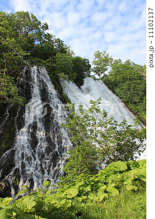 オシンコシンの滝 11102137