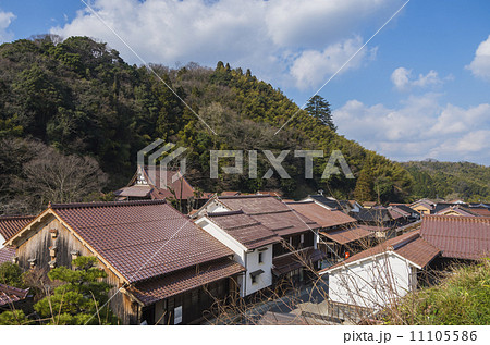 島根県、石見銀山大森の町並み 島根県、石見銀山大森の町並み 11105586