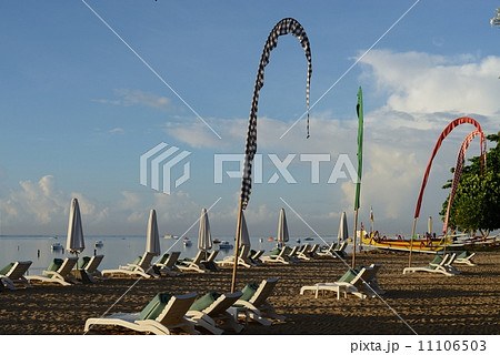 サヌールのビーチ 11106503