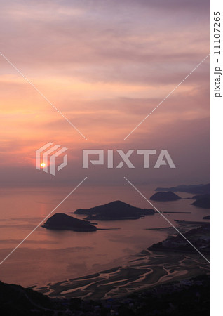 香川県三豊市仁尾・荘内半島の夕焼け 香川県三豊市仁尾・荘内半島の夕焼け 11107265