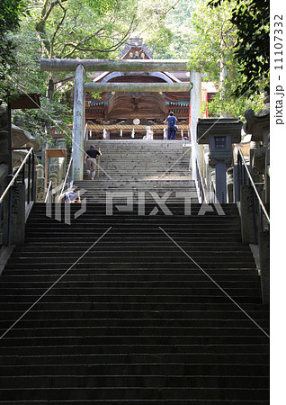 金刀比羅宮御本宮に向かう「御前四段坂」 11107332