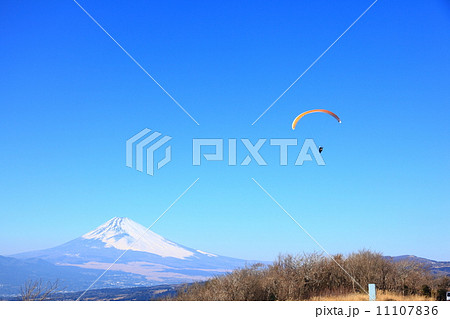 パラグライダー　富士山 11107836