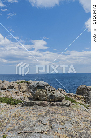 本州最東端、岩手県宮古市重茂半島とどヶ崎の碑 11109472