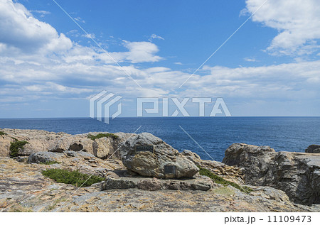 本州最東端、岩手県宮古市重茂半島とどヶ崎の碑 本州最東端、岩手県宮古市重茂半島とどヶ崎の碑 11109473