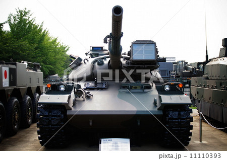 ７４式戦車　（ 二代目の主力戦車 ）　ナナヨン　陸上自衛隊広報センター （ りっくんランド ） 11110393