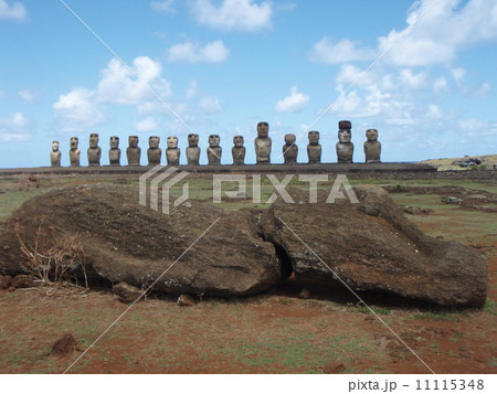 TONGARIKI(ﾀﾀﾞﾉが立てた15体のモアイ) 11115348